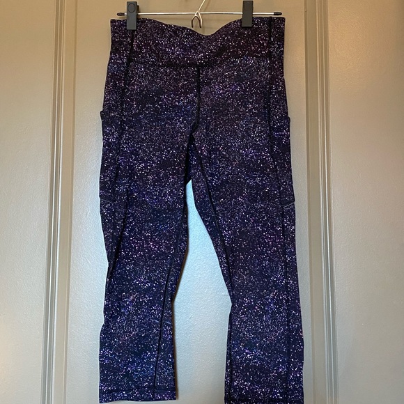 Like New: Lululemon Cropped Leggings, Purple Motif, size 10
